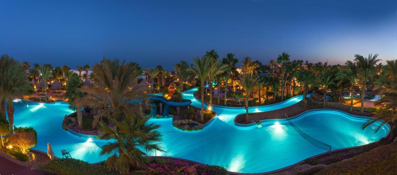 โจลี วิล กอล์ฟ แอนด์ รีสอร์ต Hotel ชาร์มเอลชีค ภายนอก รูปภาพ The swimming pool at the Hilton Sharm El-Sheikh Resort