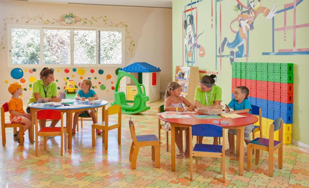 โจลี วิล กอล์ฟ แอนด์ รีสอร์ต Hotel ชาร์มเอลชีค ภายนอก รูปภาพ A nursery school in Israel