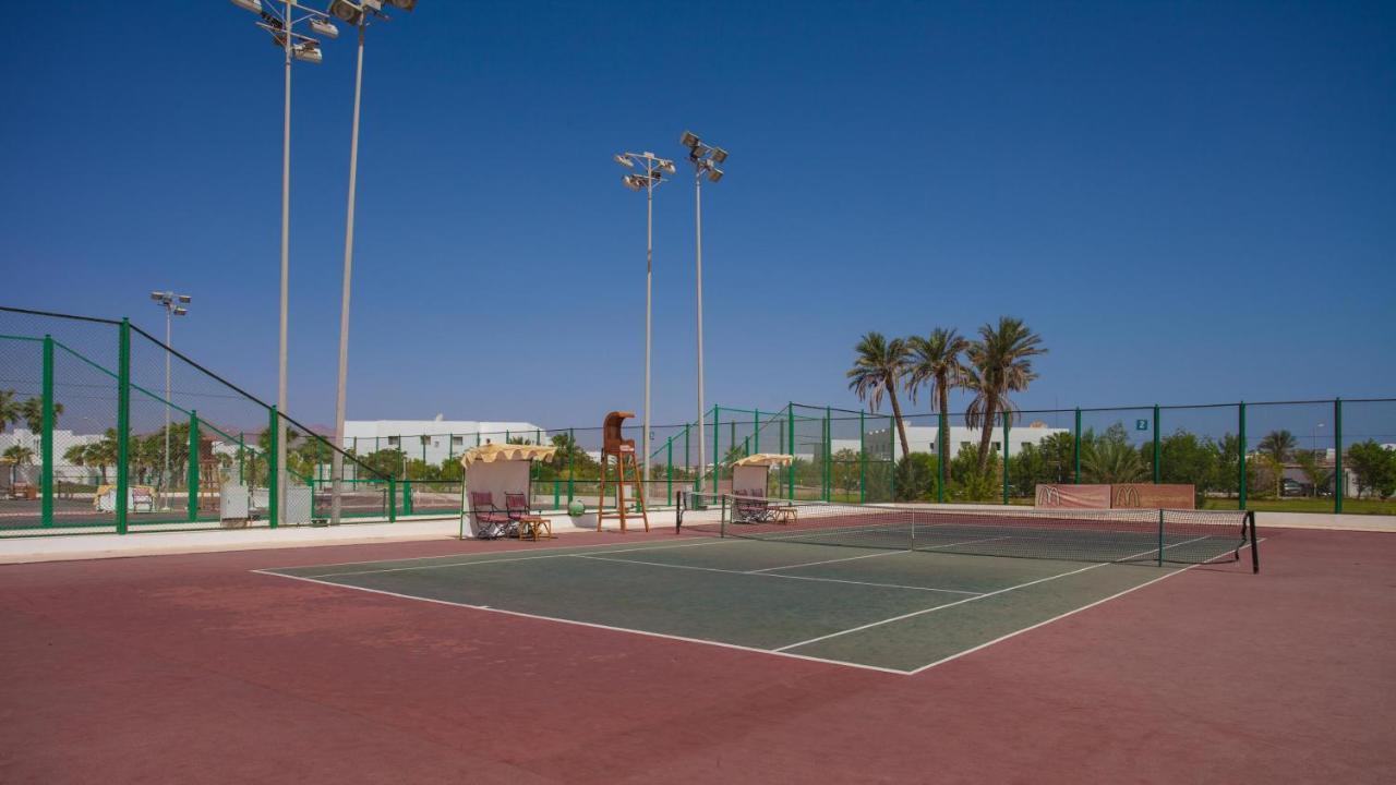 โจลี วิล กอล์ฟ แอนด์ รีสอร์ต Hotel ชาร์มเอลชีค ภายนอก รูปภาพ Tennis court